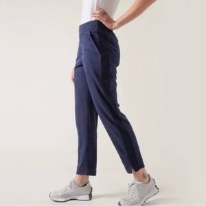 Athleta Women’s True Navy Camo Print Brooklyn Straight Leg Athletic Pant SIZE 16